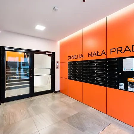 Develia Mala Praga Charming By Bookinghost * ワルシャワ